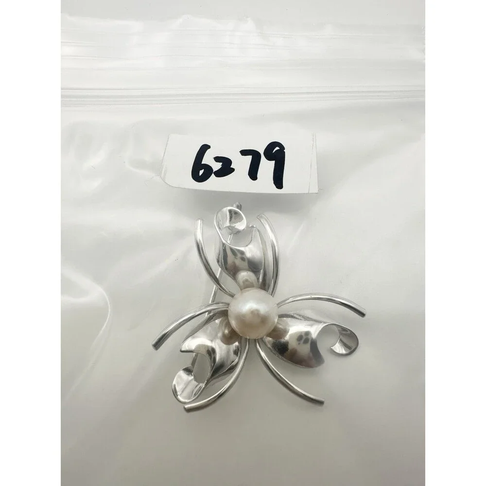 Vintage Silver & Genuine Pearl Flower Brooch Pin